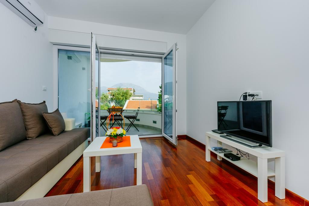 Apartments Bujkovic Bar Bagian luar foto