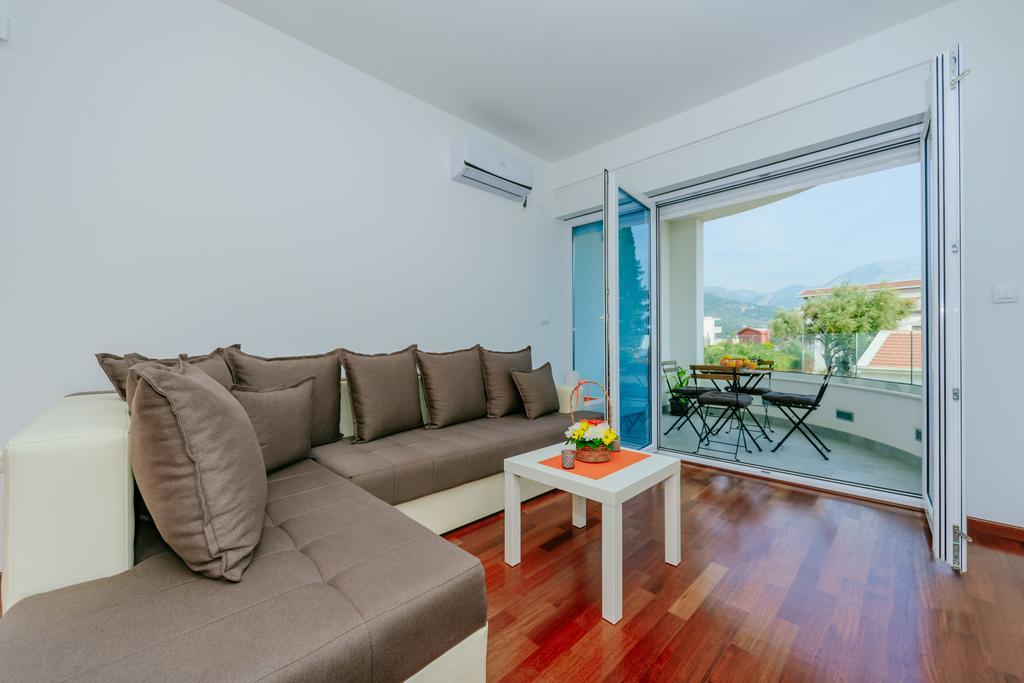 Apartments Bujkovic Bar Bagian luar foto