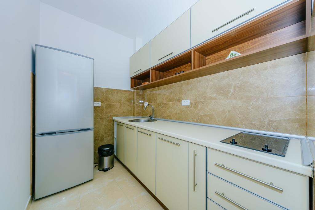 Apartments Bujkovic Bar Bagian luar foto