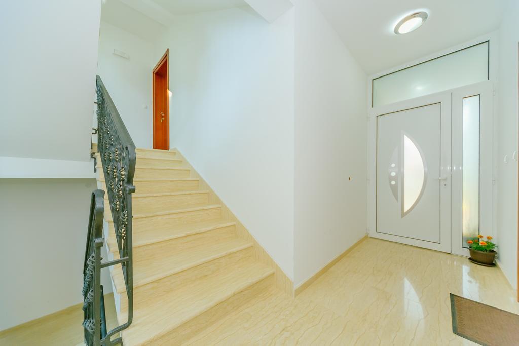 Apartments Bujkovic Bar Bagian luar foto