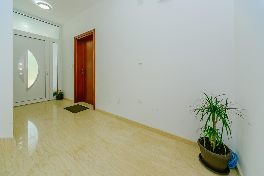 Apartments Bujkovic Bar Bagian luar foto