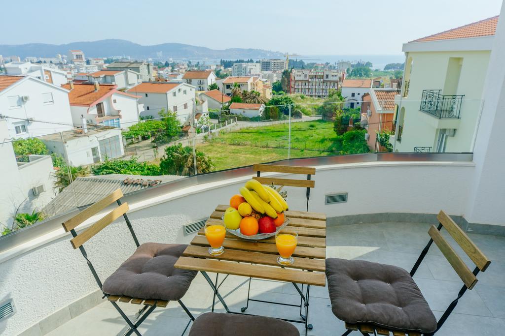 Apartments Bujkovic Bar Bagian luar foto