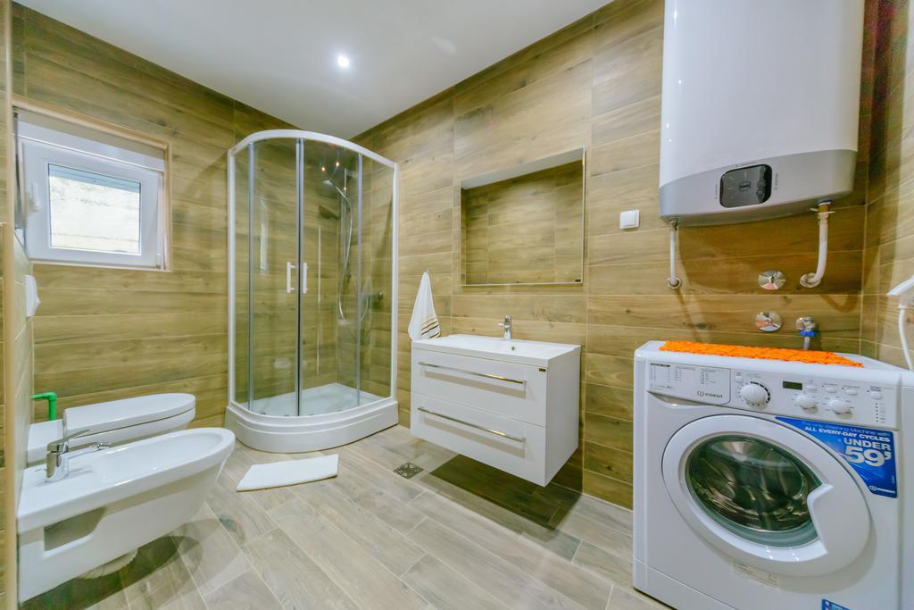 Apartments Bujkovic Bar Bagian luar foto