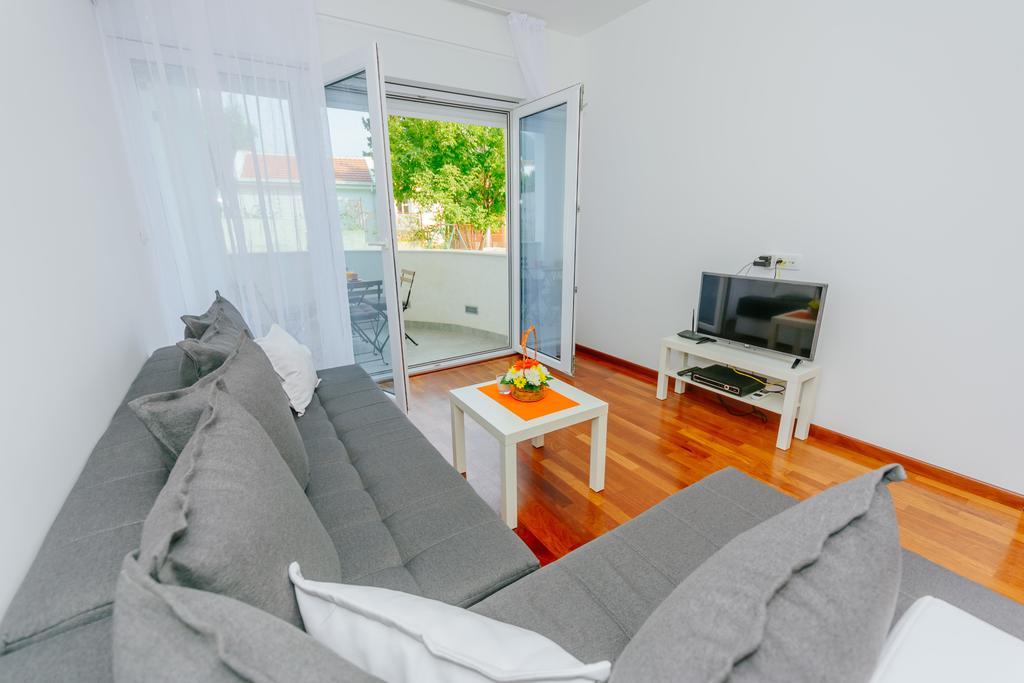 Apartments Bujkovic Bar Bagian luar foto